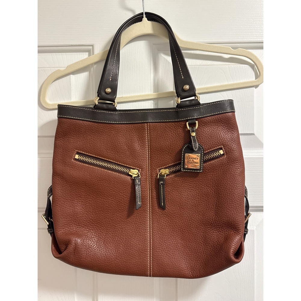 Dooney & Burke pebble grain small Sara bag